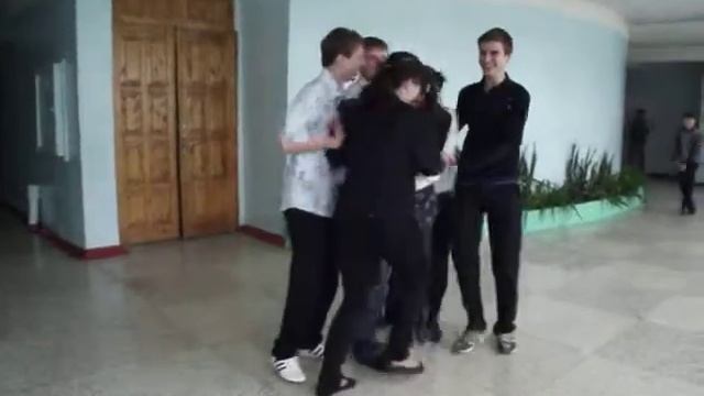 делаем рулет ХД).AVI смотреть онлайн