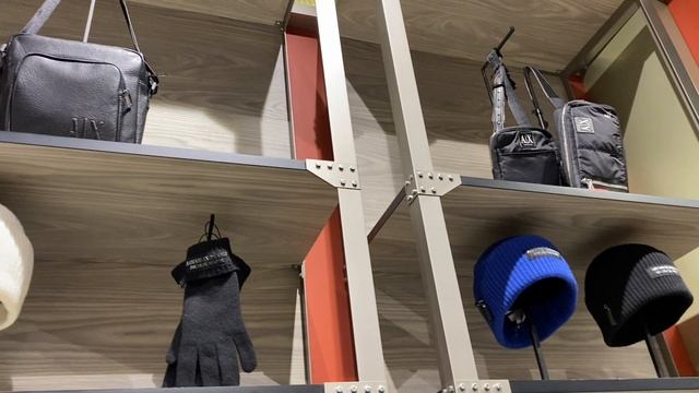 Armani Exchange смотреть онлайн