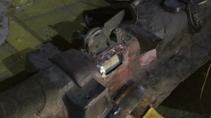 Как заварить гнилую дыру в полу.Сварка Ваз. Самостоятельно заварить латку.