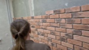 ЭКСПЕРТ МАСТЕР - КЛАСС: как клеить декоративный кирпич, укладка гипсового кирпича на гипсовый клей