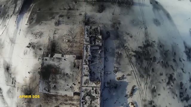 Обстрелянный аэропорт Донецка с высоты полета. 15.01.15 смотреть онлайн