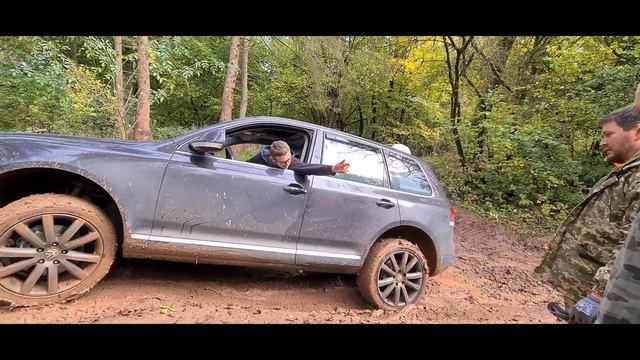 Justin решил сломать туарега любой ценой Vw Touareg v10 Offroad Mammutparck смотреть онлайн