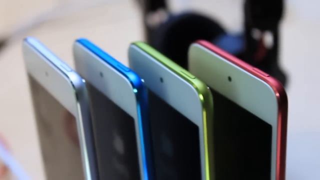iPad mini i nowe iPody 2012 - Pierwsze wrażenia - Apple Store Opera, Paryż смотреть онлайн