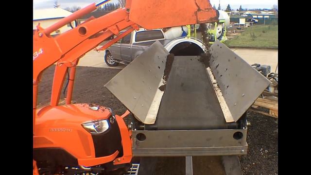Mini Belt Loader for Portable Mixer Trailer смотреть онлайн