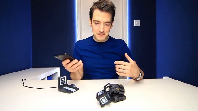 ANKI VECTOR ROBOT UNBOXING AND REVIEW!