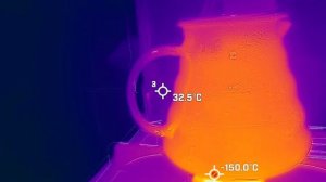 Ручка у чайника не нагрелась. Мы были сильно удивлены.