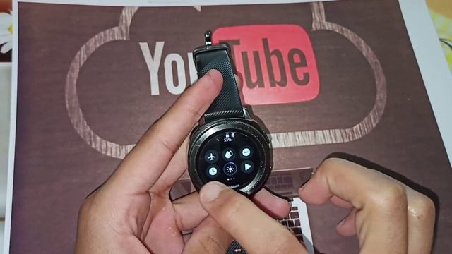 Samsung Gear Sport |Hamari video bi dekh lo koi kya hogi real watch 😳 | Unboxing & First Look😍 смотреть онлайн