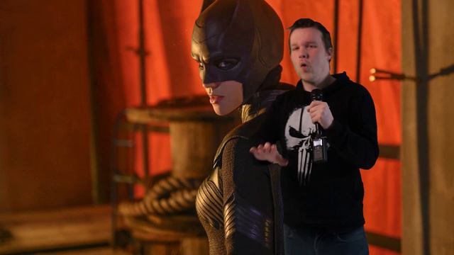 ANOTHER New Batwoman?! Wallis Day of Kyrpton Replaces Ruby Rose as Kate Kane - Pure Desperation. смотреть онлайн
