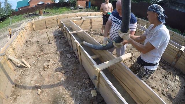 Фундамент бани заливаем с бетононасосом смотреть онлайн