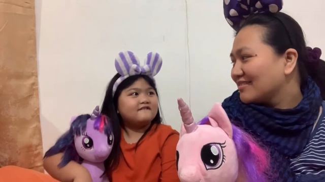 Filipino kid sings Arabic! #LearnWSavannah How to sing the Happy Birthday Song in Arabic смотреть онлайн