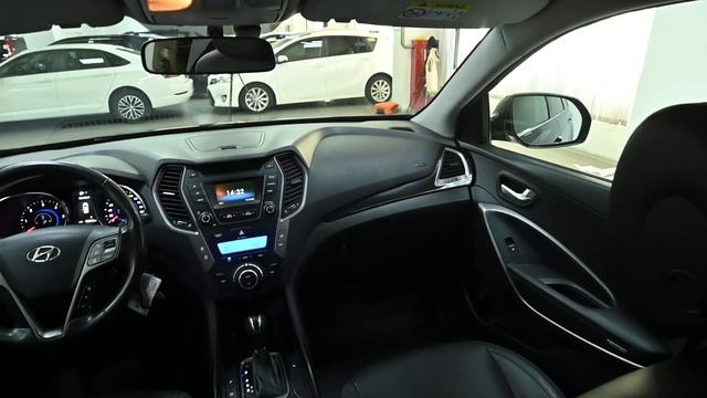 В продаже Hyundai Santa Fe 2014 года