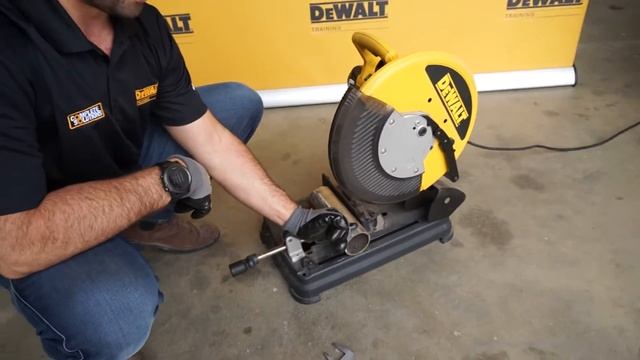 מסור יבש למתכת 14" DEWALT смотреть онлайн