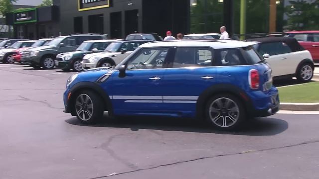 Small car ratings run gamut in small overlap crash tests - IIHS News смотреть онлайн