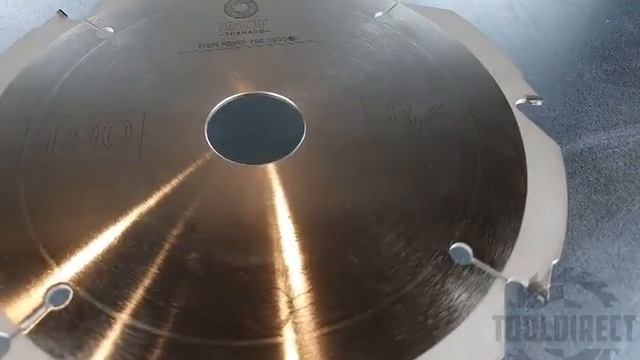 Пильный диск для циркулярной пилы с PCD-зубьями алмазного типа смотреть онлайн