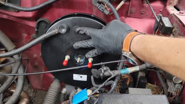1987 - 1996 Ford F-150 Brake Booster Replacement! смотреть онлайн
