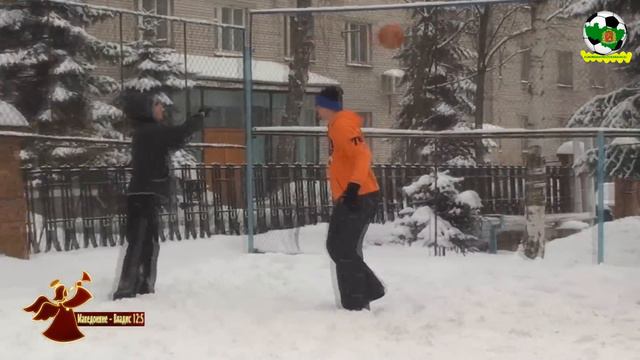 Рождественский стритбол на снегу 2013 смотреть онлайн