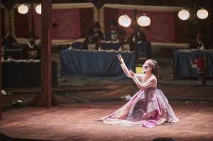 Танцем тронула принца до глубины души..  Дорама - Лунный свет, влекомый облаками