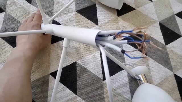 Как самому переделать одноклавишную люстру на двухклавишную! смотреть онлайн