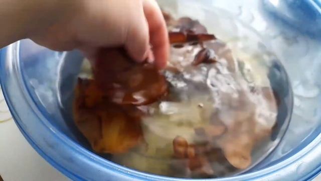 г.Холмск/жарю пирожки/китайский сушеный гриб/собираю посылку смотреть онлайн