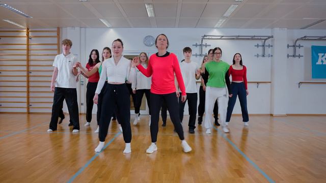 Einfacher Gruppentanz Für Schulklassen & Sportgruppen Inkl. Warm Up