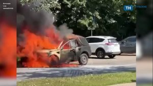 В Туле горит машина