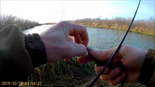 Окунь и джиг риг , вес 1.5-2 грамма , Приманки 1.5-2.5 дюйма смотреть онлайн