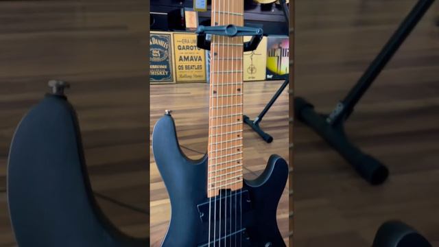 Guitarra 7 cordas Cort Kx307ms Opbk Preta MultiScale, verdadeira máquina para guitarristas extremos смотреть онлайн