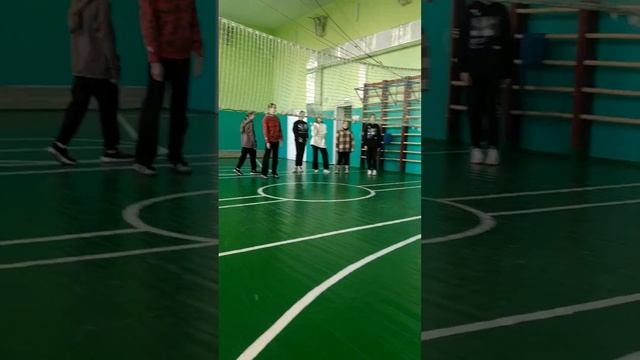 когда сказали что будут дополнительные по Геометрии после физ ры смотреть онлайн