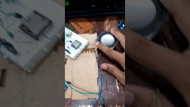 MP3 player using Arduino Uno #electronic with SD Card module #project #students #engineer #ece смотреть онлайн