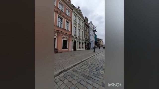 Разноцветная площадь Познань Польша смотреть онлайн