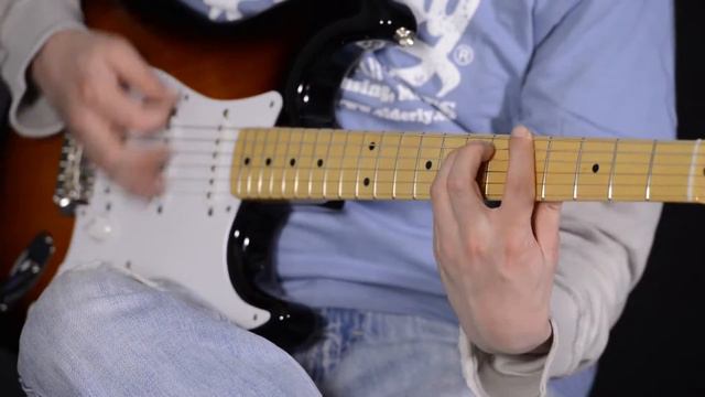 Fender 60th Anniversary '54 Stratocaster | Elderly Instruments смотреть онлайн