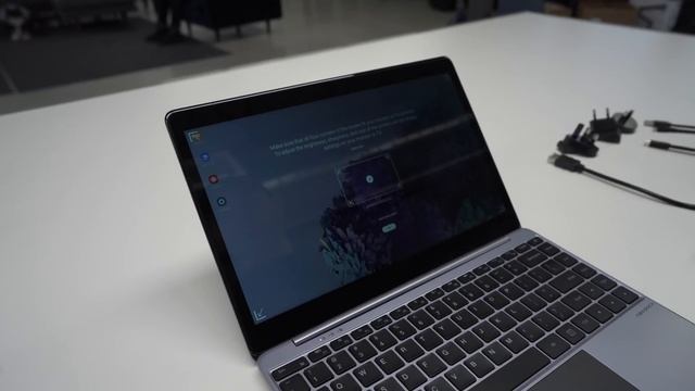 The Galaxy S20 Ultra Powered Laptop! смотреть онлайн