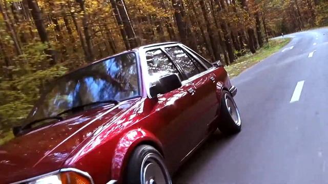 Ford Escort Mk.3 / Summer смотреть онлайн