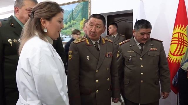 Церемония приема и передачи медицинского оборудования и оргтехники для военной поликлиники смотреть онлайн