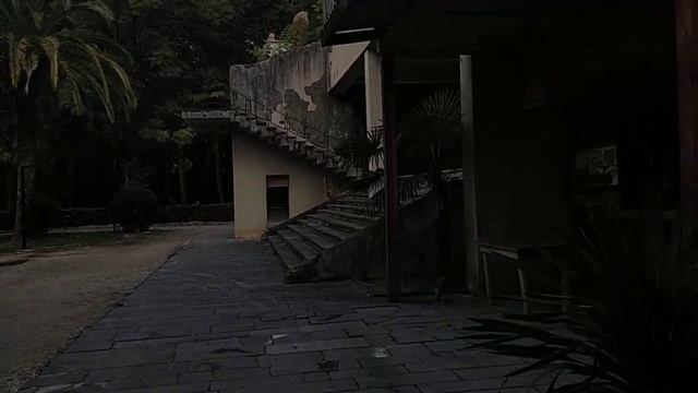 Приморский парк в Старой Гагре. Закат. 19.09.22. смотреть онлайн