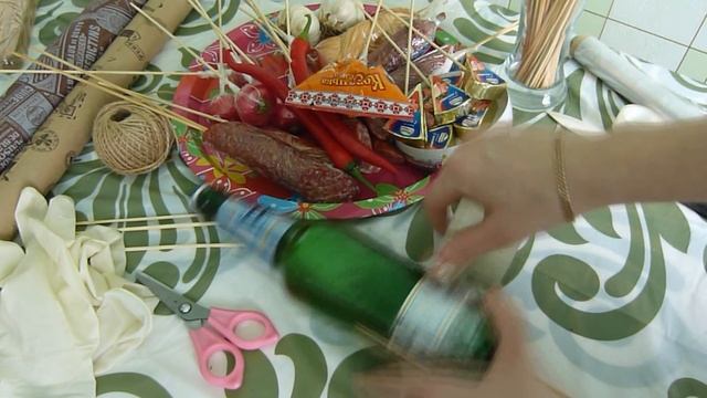 DIY/МУЖСКОЙ БУКЕТ ИЗ КОЛБАСЫ СВОИМИ РУКАМИ смотреть онлайн