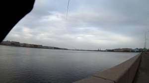 Streetfishing в С-Пб. Тяжелый джиг на Неве. Пироговская набережная. Крейсер Аврора.