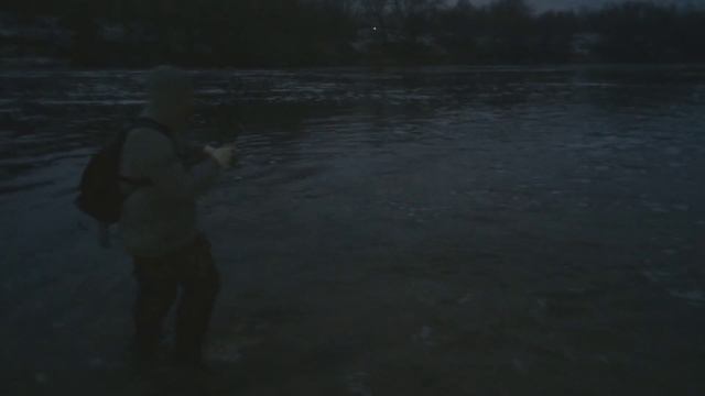 Ловля судака зимой на воблеры на Москве реке смотреть онлайн