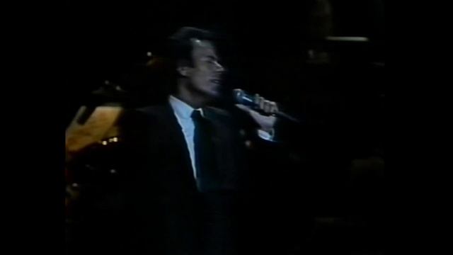 Julio Iglesias Madison Square Garden Trillizas De Oro "Pobre Diablo" смотреть онлайн