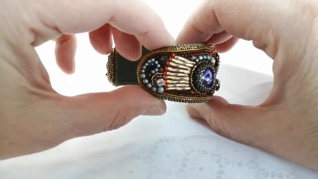 УРАЛЬСКИЕ СКАЗЫ вышитый браслет с натуральными камнями. смотреть онлайн