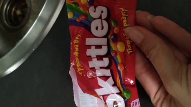 Разоблачение #Skittles ,что внутри?🤔🍬