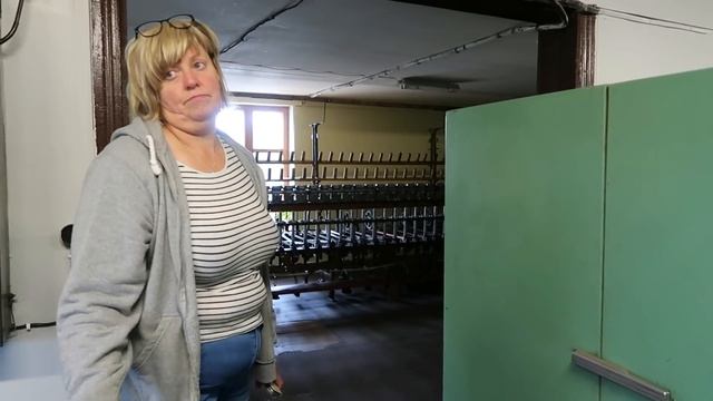 Я на ФАБРИКЕ ДУНДАГА // СМОТРИМ ОБОРУДОВАНИЕ // ПРИНЦИП РАБОТЫ и МНОГО-МНОГО ПРЯЖИ смотреть онлайн