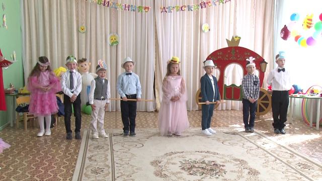 Выпускной 110-13_2024.mp4 смотреть онлайн