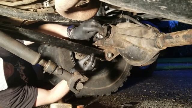 Installation of an Iron Rock Offroad Heavy Duty Dana 30 U-bolt yoke смотреть онлайн