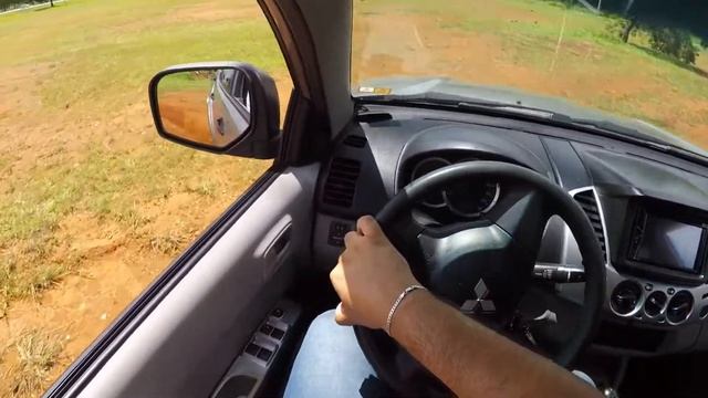 OFF-ROAD L200 TRITON HLS 2014 2.4 FLEX - VALE A PENA? - TEST DRIVE POV - Mitsubishi смотреть онлайн