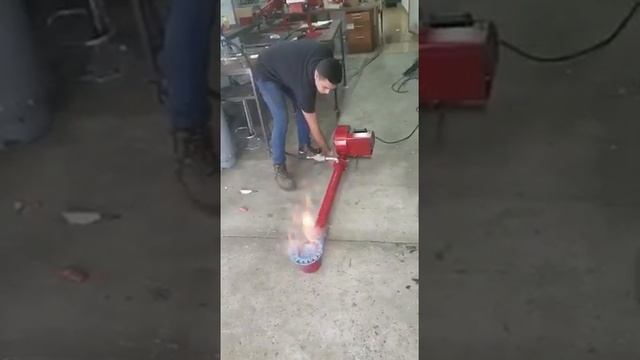 Proceso de encendido en Quemador Vertical Manual смотреть онлайн