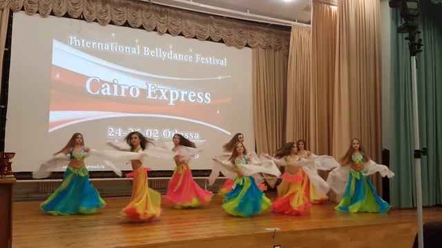 Синхронный танец Шали профи смотреть онлайн