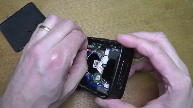 Look Inside JBL GO2 - Teardown