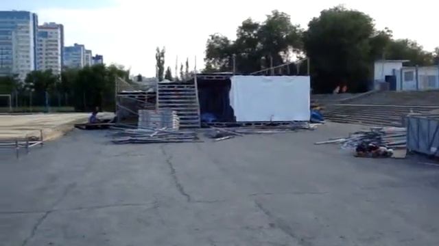 Пляжный футбол. Монтаж стадиона. Волгоград. 1 июня. 5-й день стройки смотреть онлайн