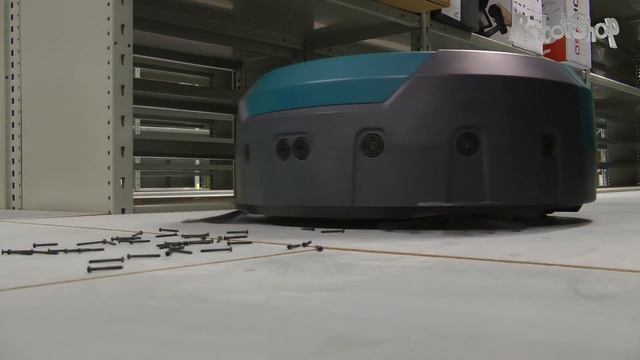 Makita DRC200Z Robot Vacuum by RobotShop.com смотреть онлайн